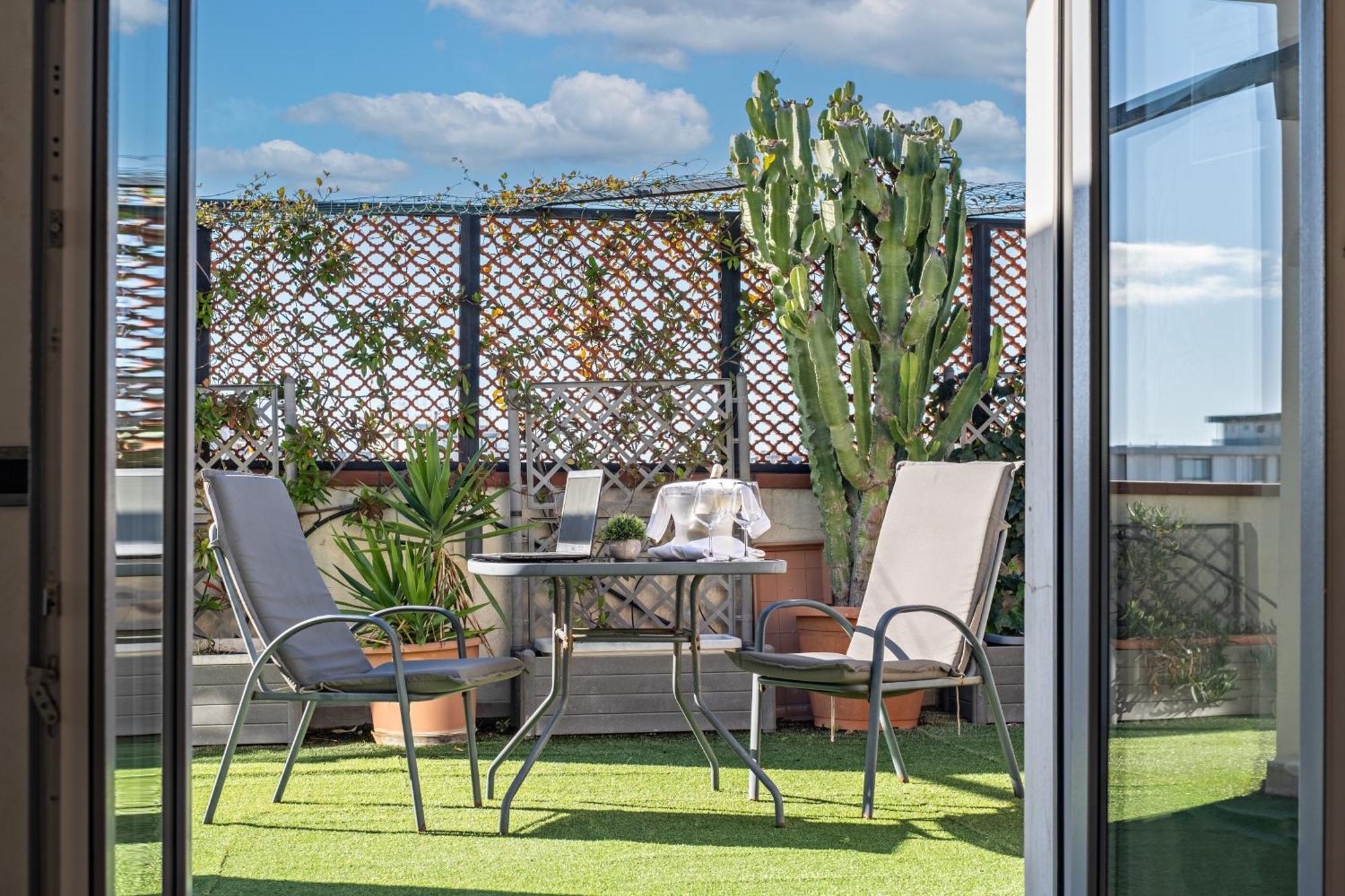 Penthouse Station Luxury Apts Le Dimore Bríndisi Exterior foto